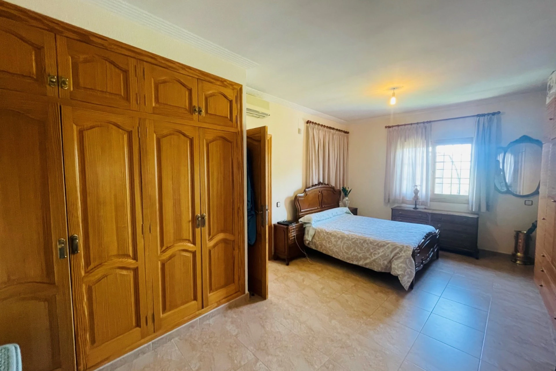 Villa for sale in Altea La Vieja, Alicante