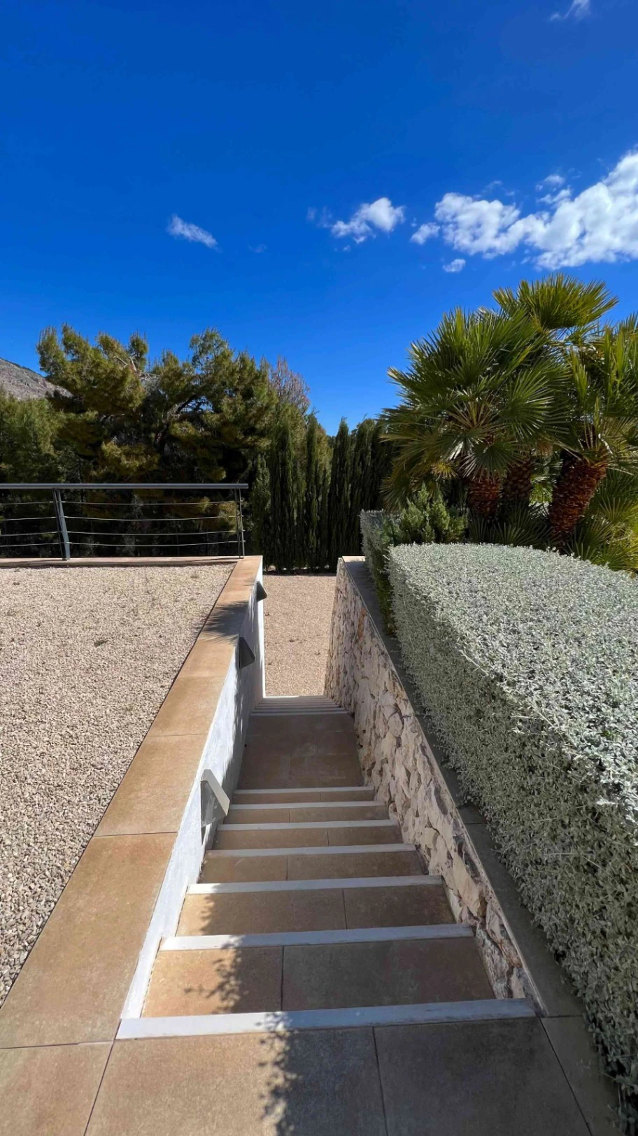 Modern villa in Altea la Vella with sea and mountain views.