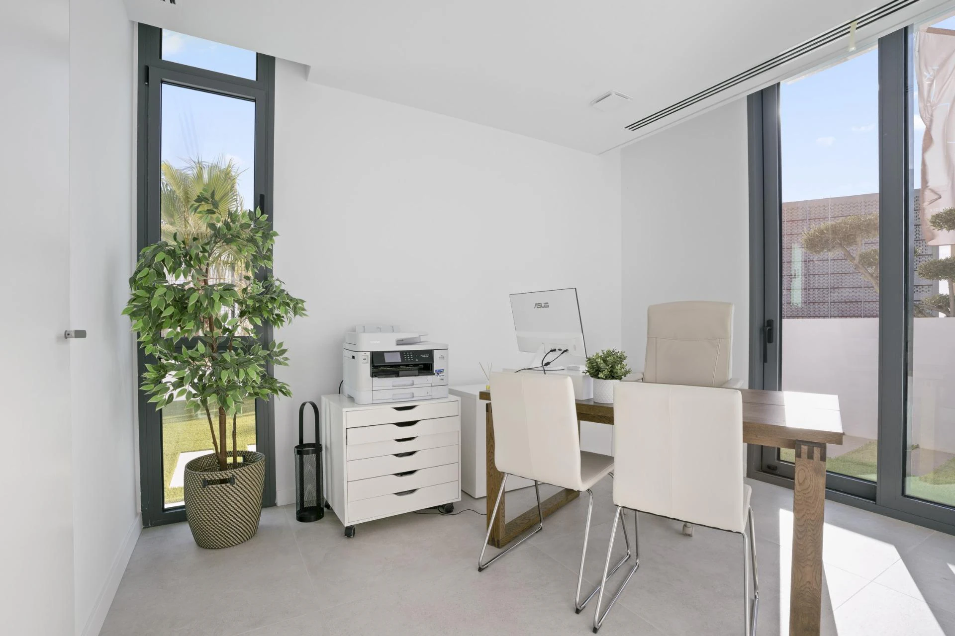 Villa for sale in Benidorm