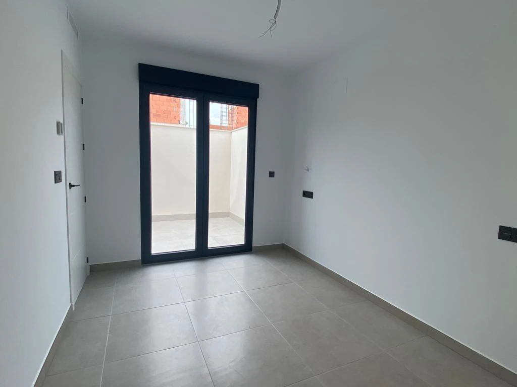 Villa for sale in Los Alcazares