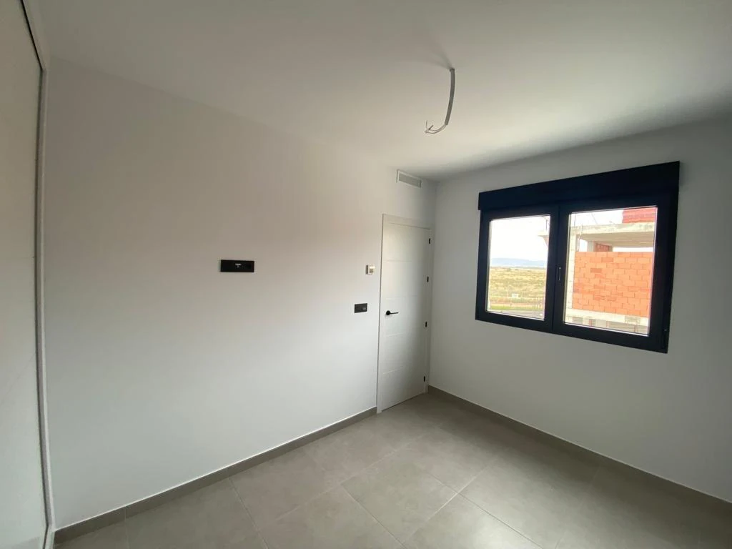 Villa for sale in Los Alcazares