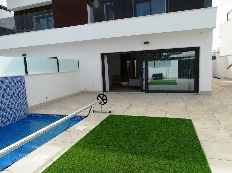 Villa te verkoop in Pilar De La Horadada