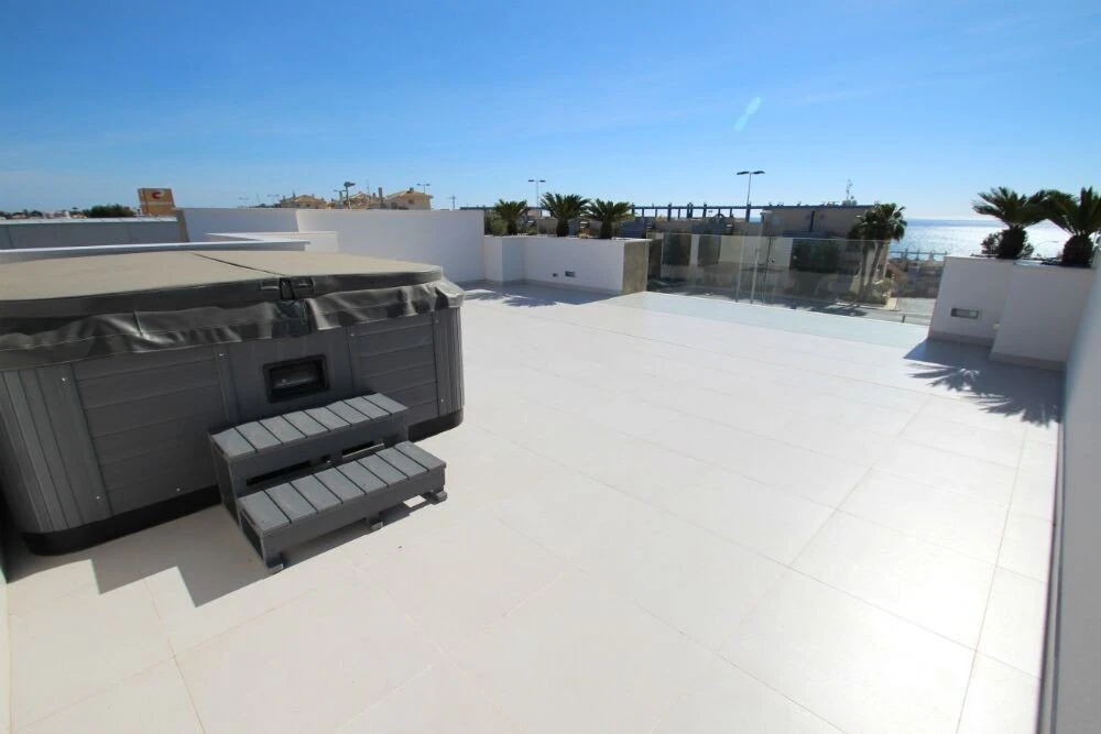 Villa til salg i Orihuela Costa