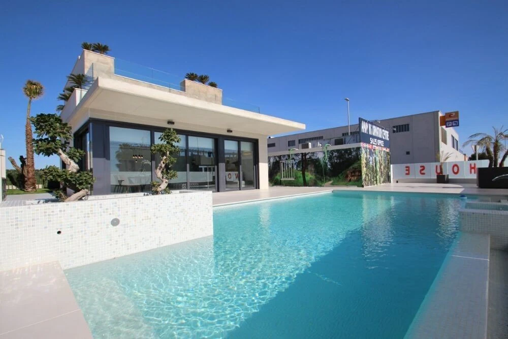 Villa til salg i Orihuela Costa