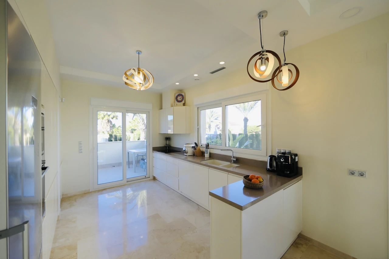Villa for sale in La Zenia