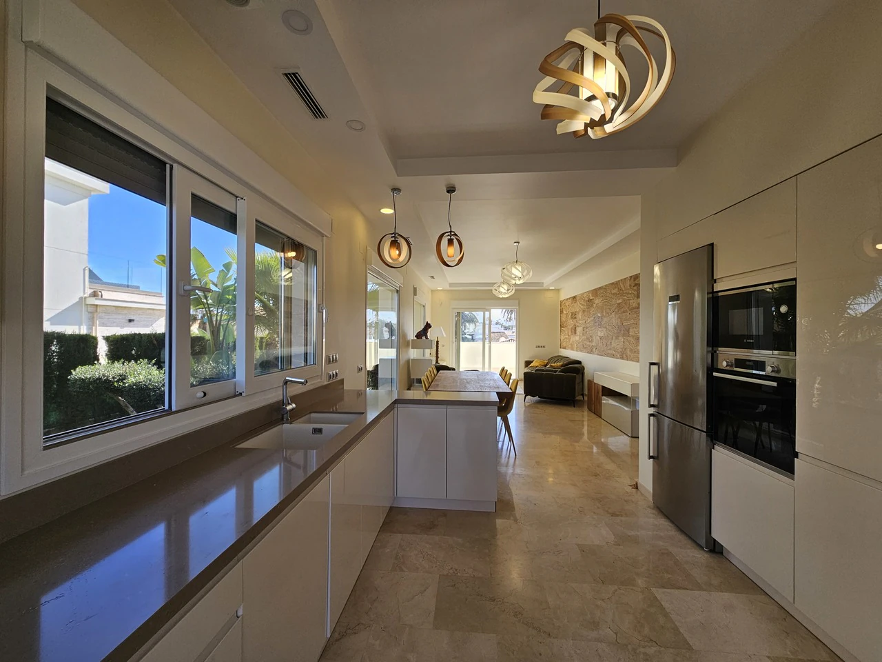 Villa for sale in La Zenia