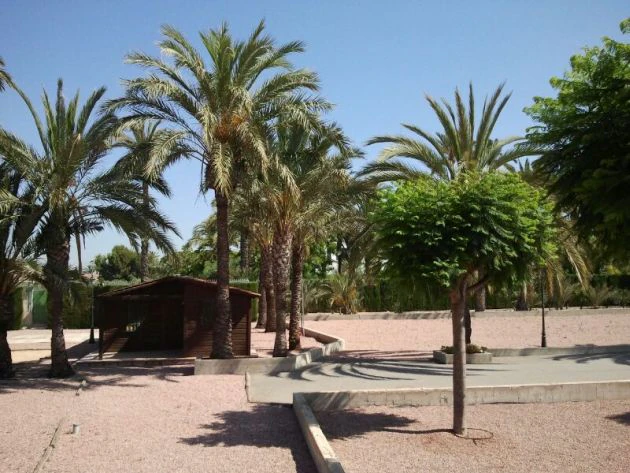 Villa til salg i Elche