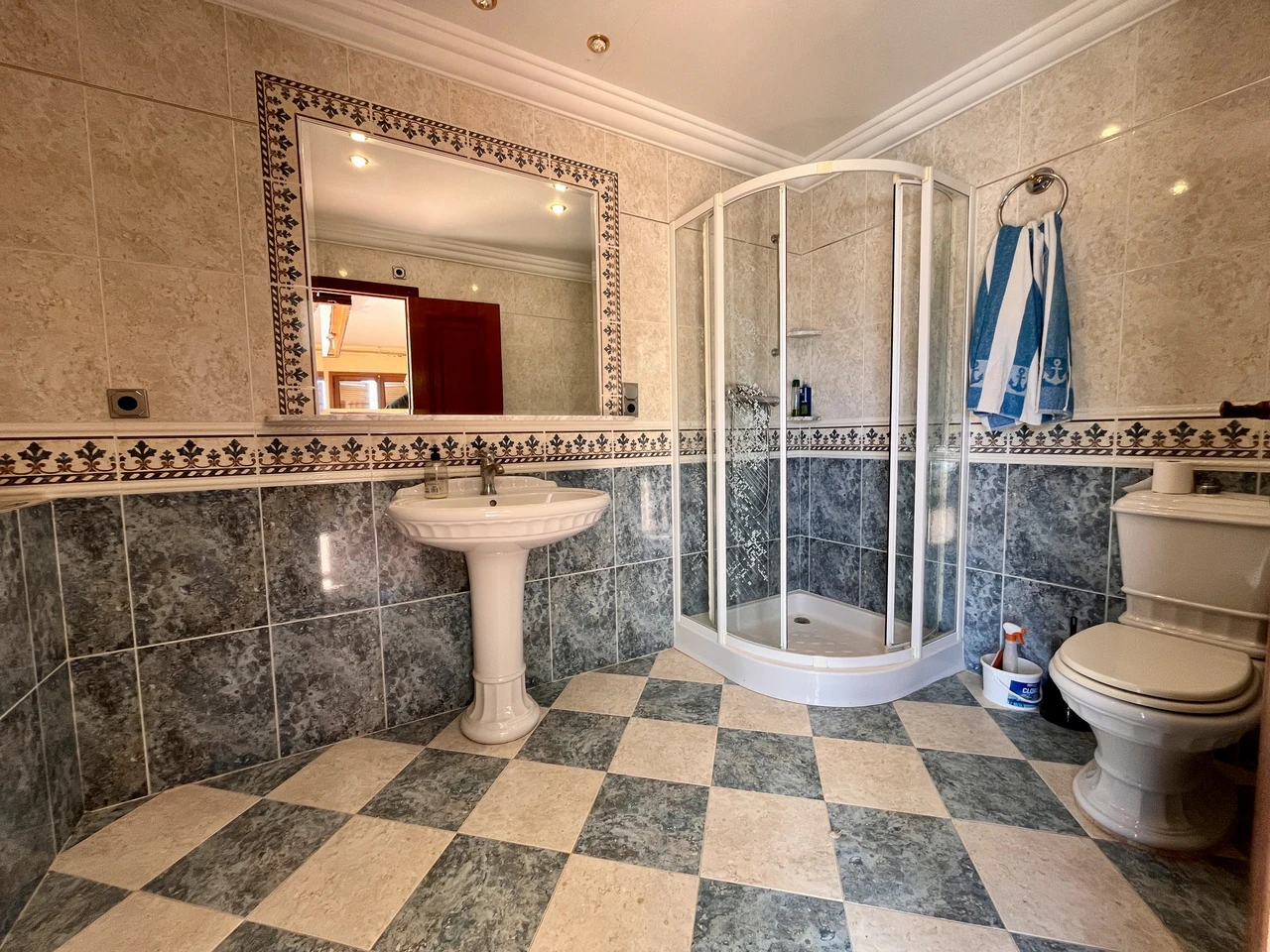Villa for sale in La Nucia