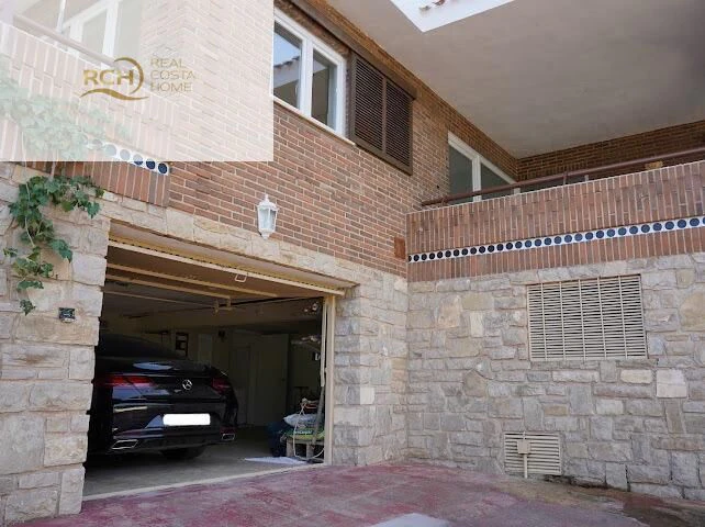 Villa for sale in La Nucia