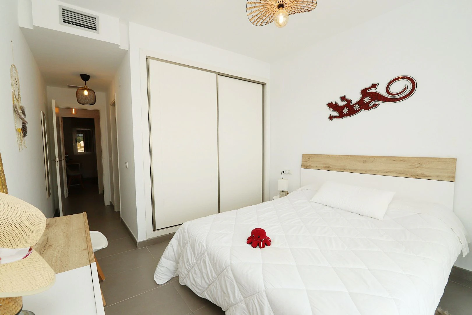 Apartment with sea views in Sol Marina, Altea. With pool, situated in a natural setting
