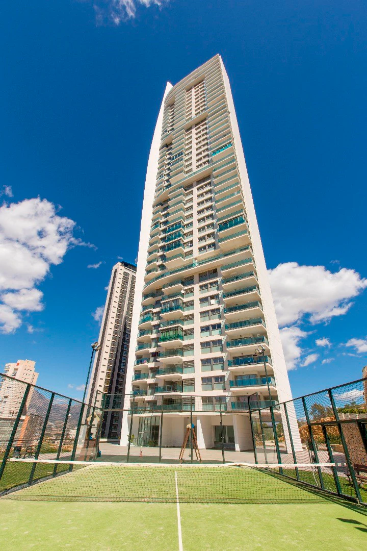 Torre Lugano Benidorm - Investment apartment with high profitability and 2 parking spaces