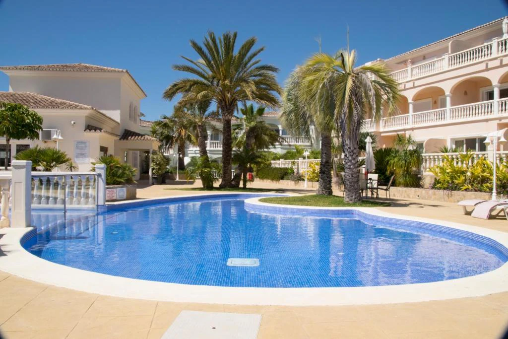 Apartment for sale in Benissa Costa with pool and close to the beach - Exclusive resort