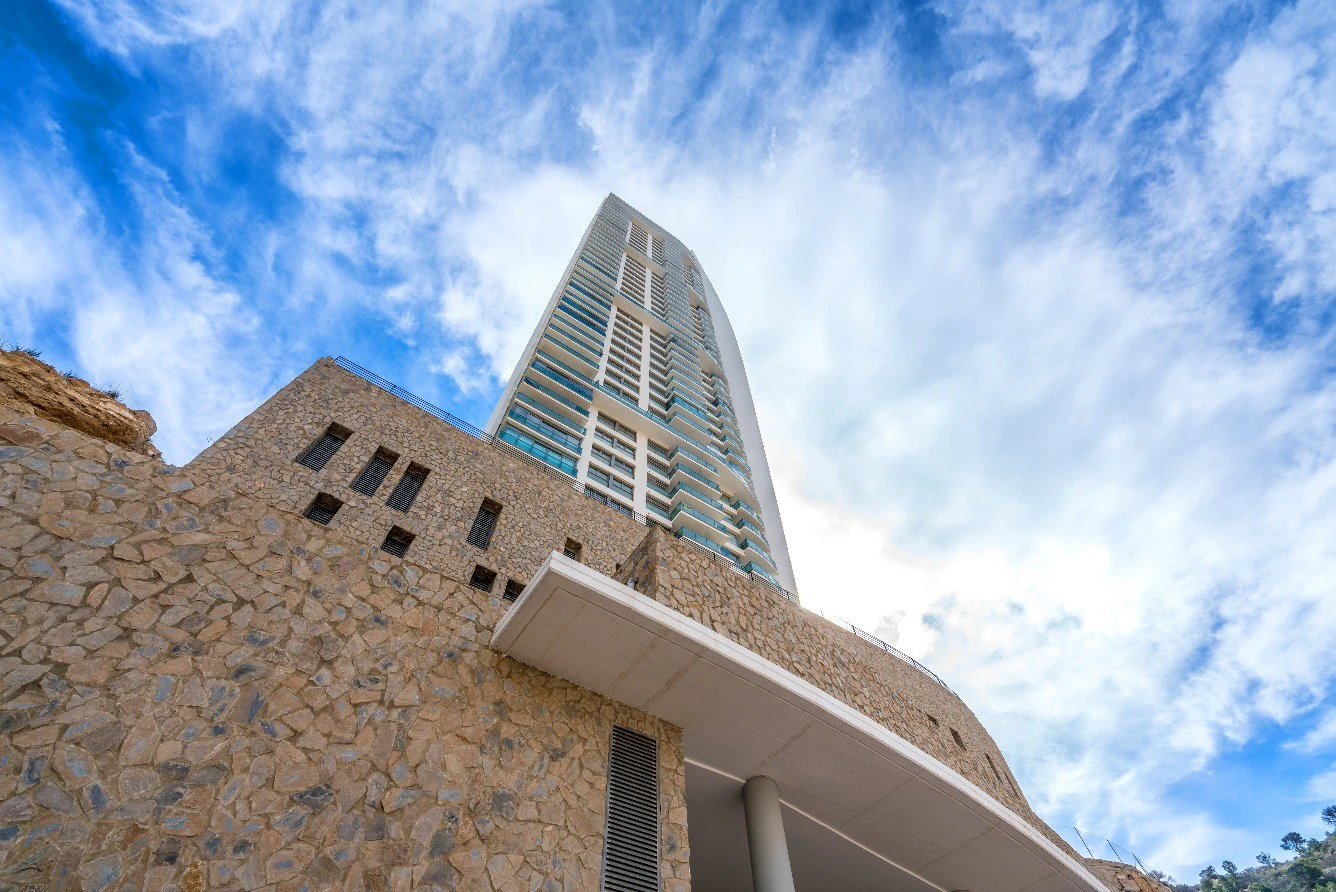 Torre Lugano Benidorm - Investment apartment with high profitability and 2 parking spaces