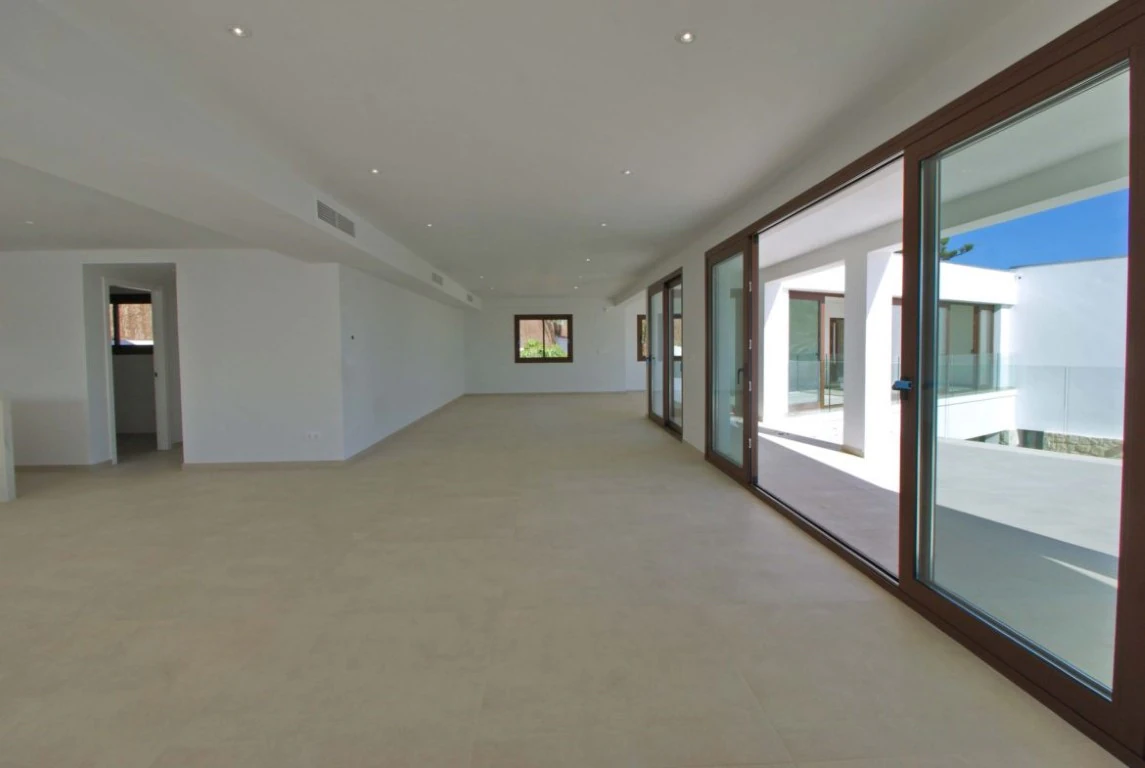 Moderne finca med stor tomt i Altea, havutsikt!