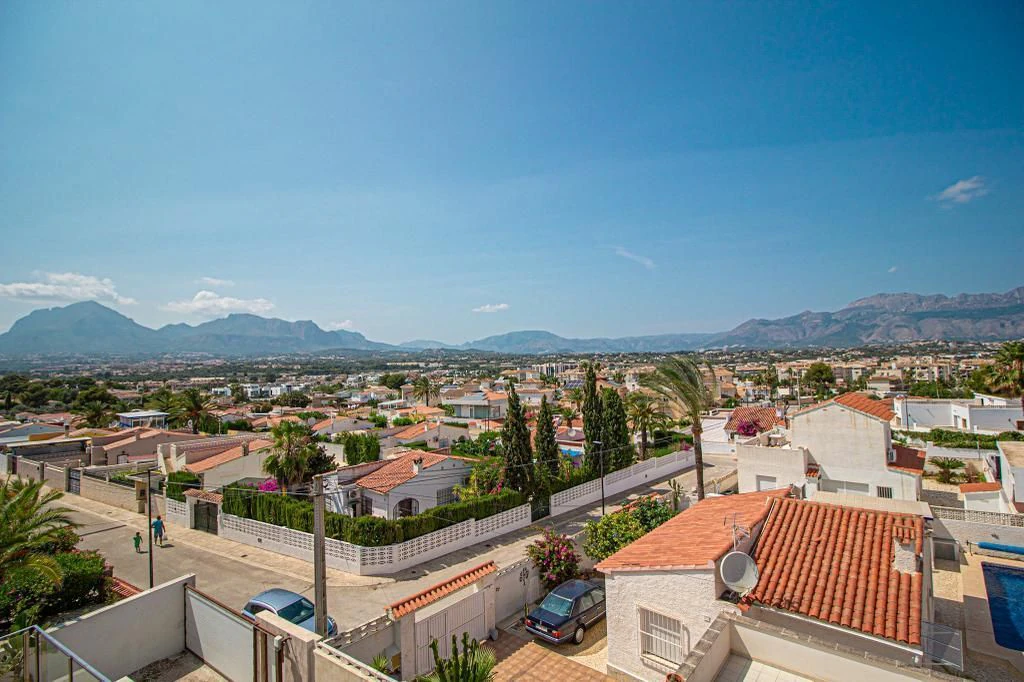 Villa til salg i Alfas Del Pi