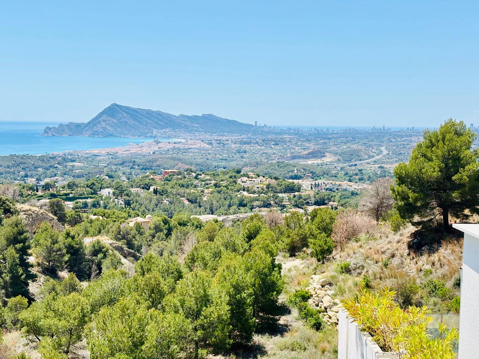 Luxusvilla in Altea la Vella mit unvergleichlichem Blick auf das Meer und die Berge.