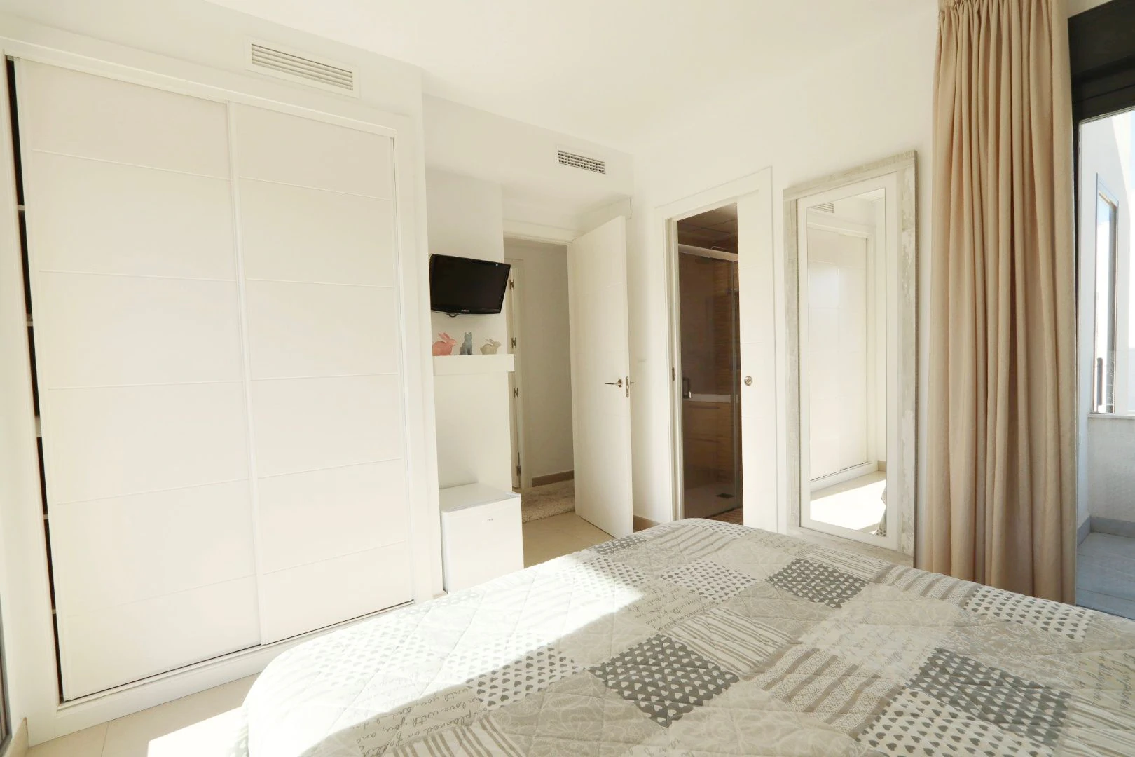 Moderne villa med havutsikt og privat svømmebasseng i Coloma, La Nucía