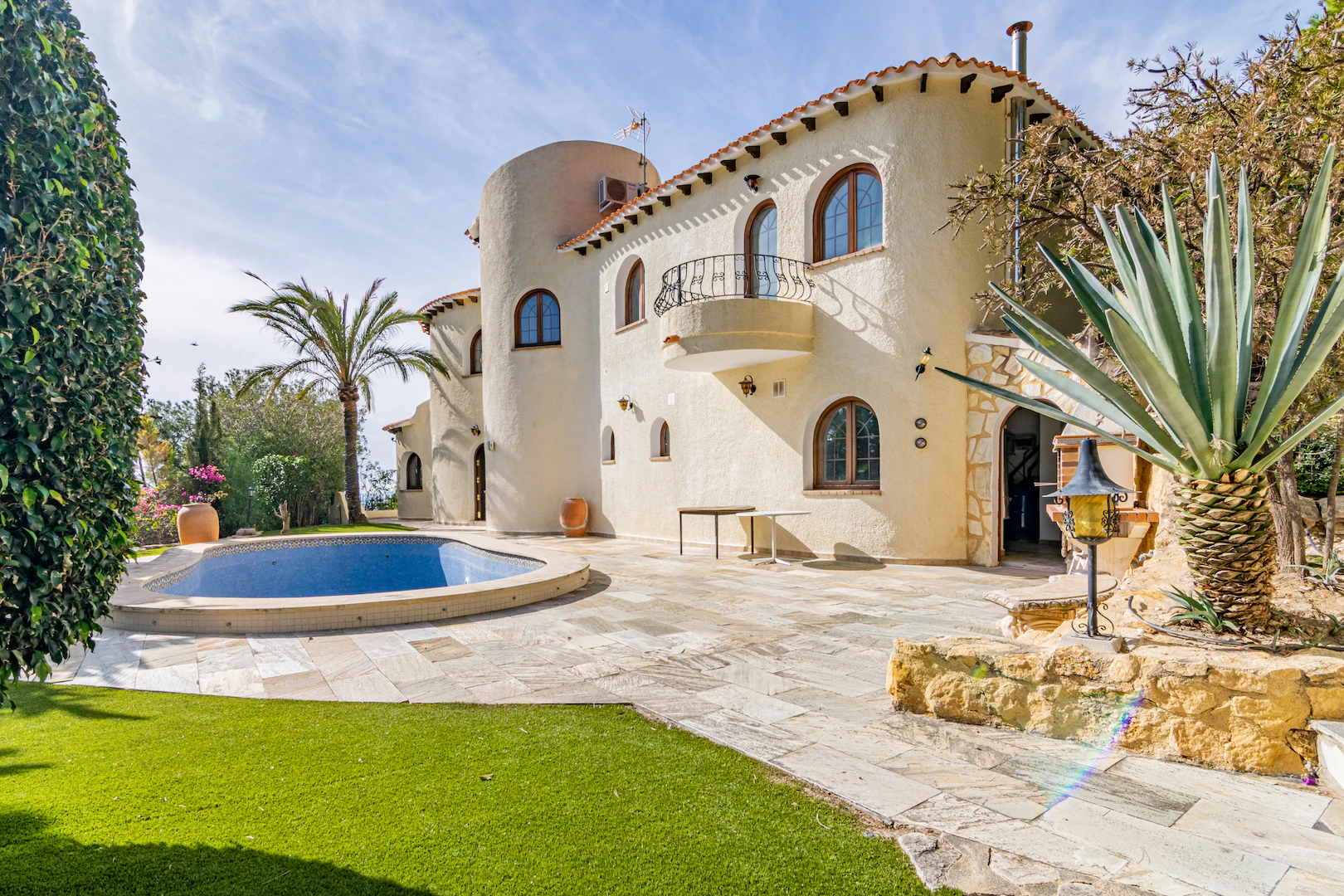 Villa for sale in Altea