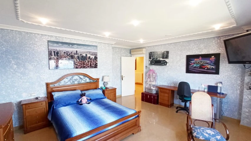 Villa første linje i Benidorm til salgs - Villa Del Mar.