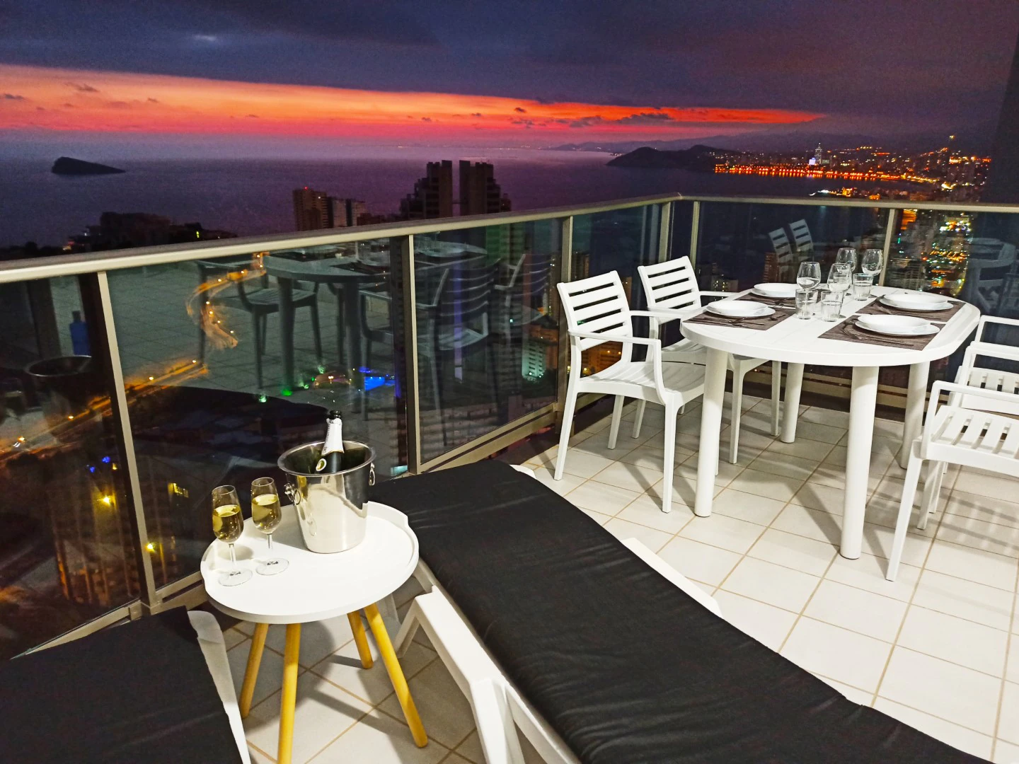 Torre Lugano Benidorm - Investment apartment with high profitability and 2 parking spaces