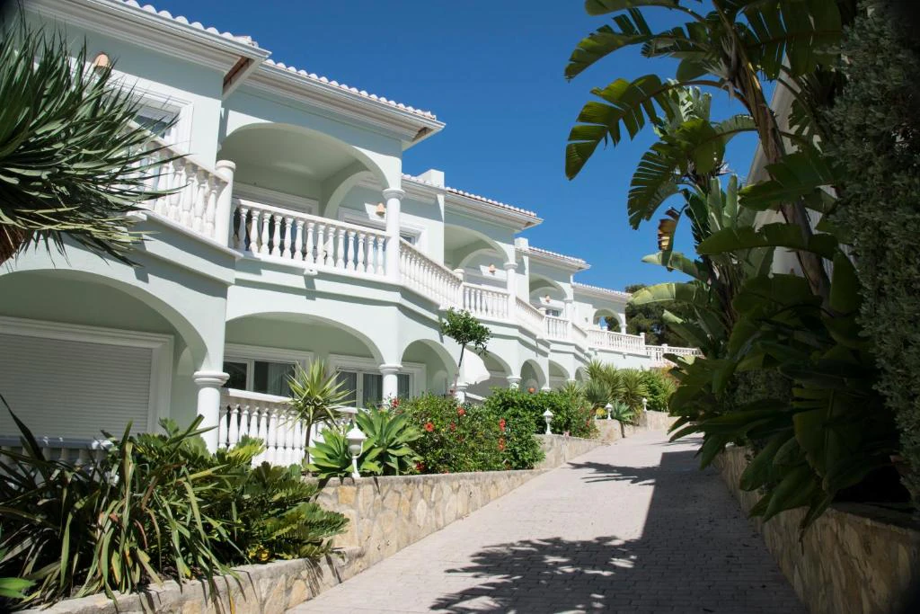 Apartment for sale in Benissa Costa with pool and close to the beach - Exclusive resort
