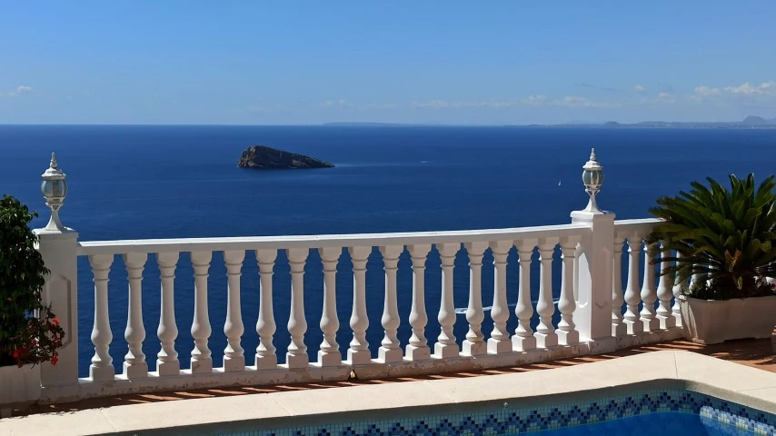 Villa første linje i Benidorm til salgs - Villa Del Mar.