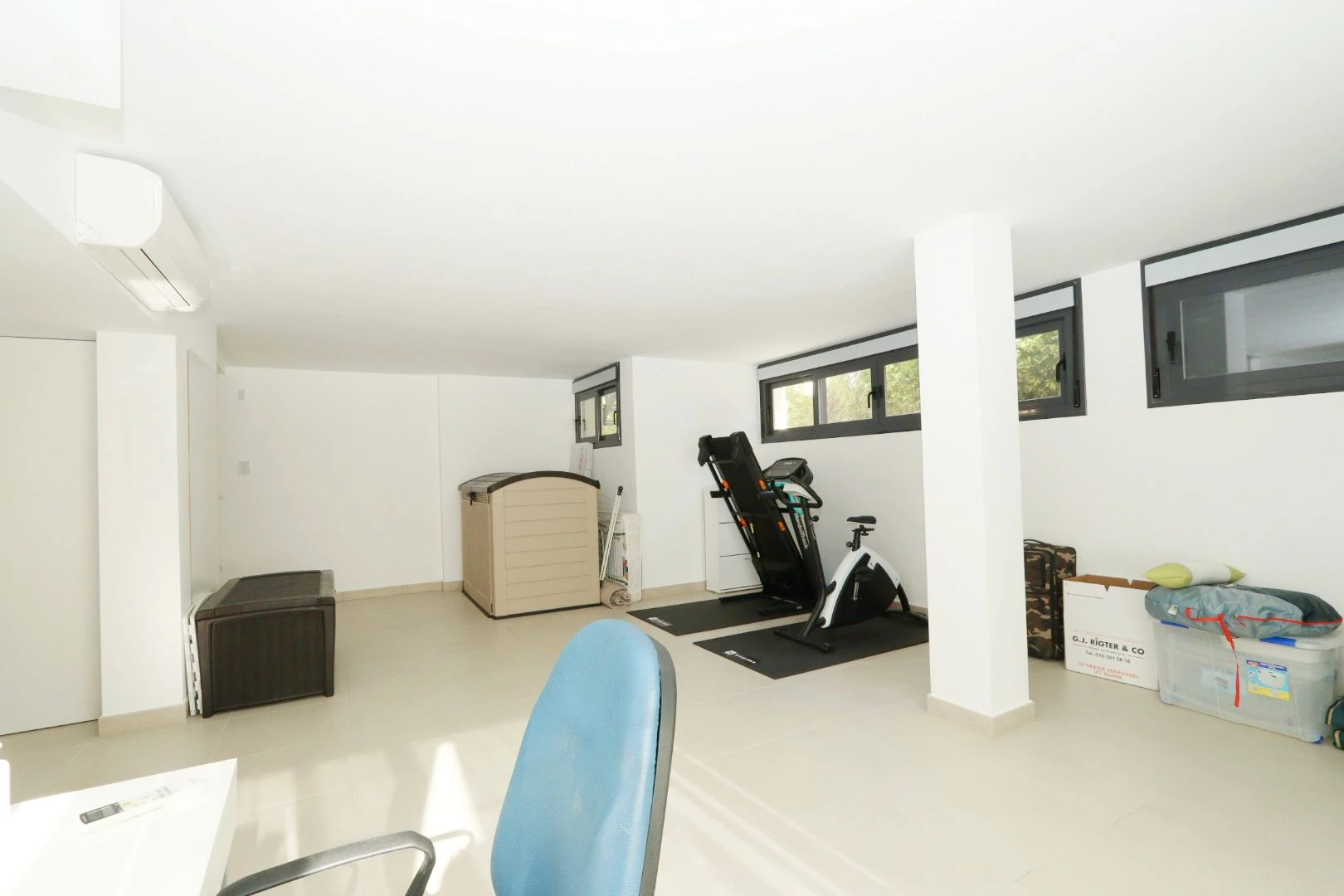Moderne villa med havutsikt og privat svømmebasseng i Coloma, La Nucía