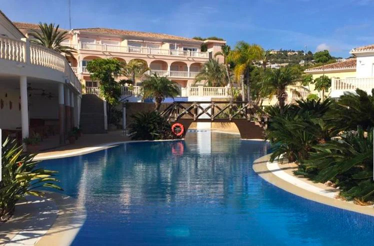 Apartment for sale in Benissa Costa with pool and close to the beach - Exclusive resort
