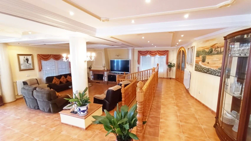 Villa første linje i Benidorm til salgs - Villa Del Mar.
