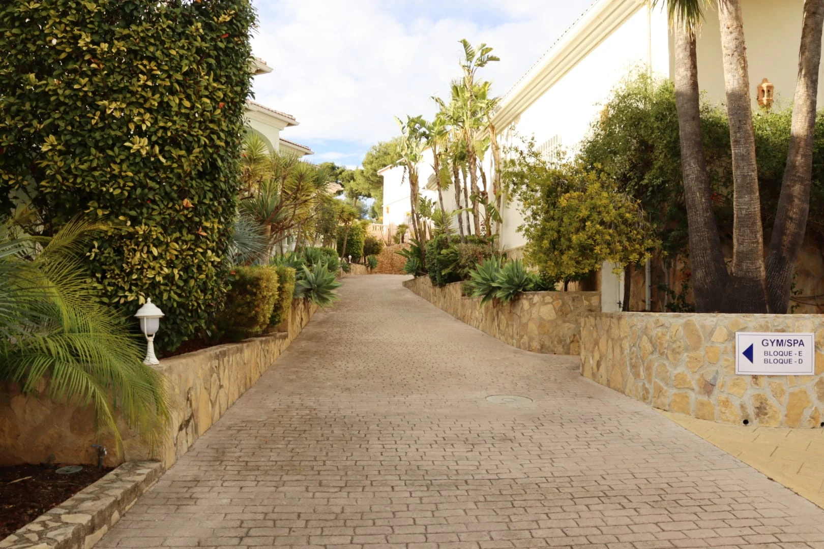 Apartment for sale in Benissa Costa with pool and close to the beach - Exclusive resort