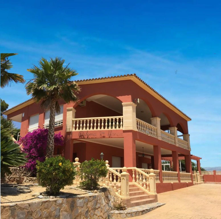 Villa til salg i Alfas Del Pi