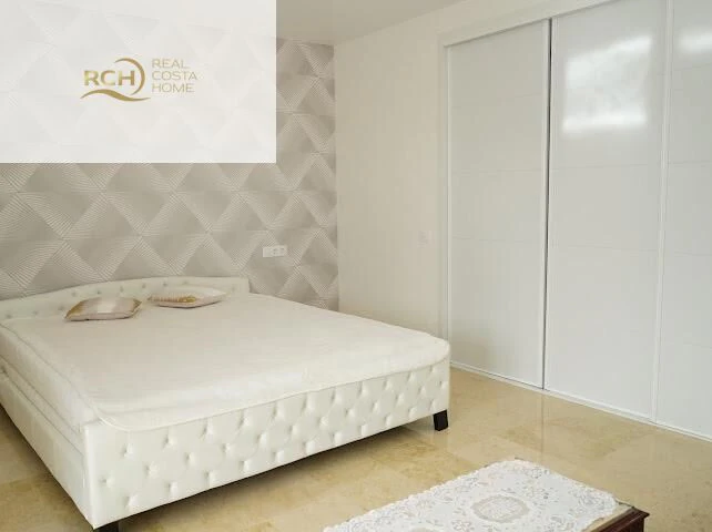 Villa for sale in La Nucia