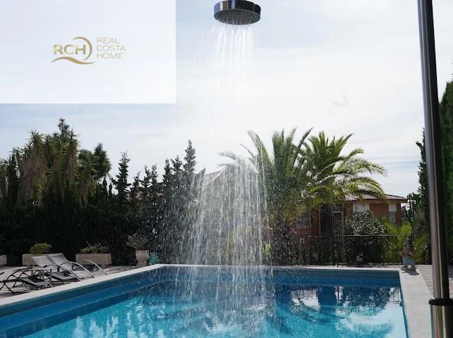 Villa for sale in La Nucia