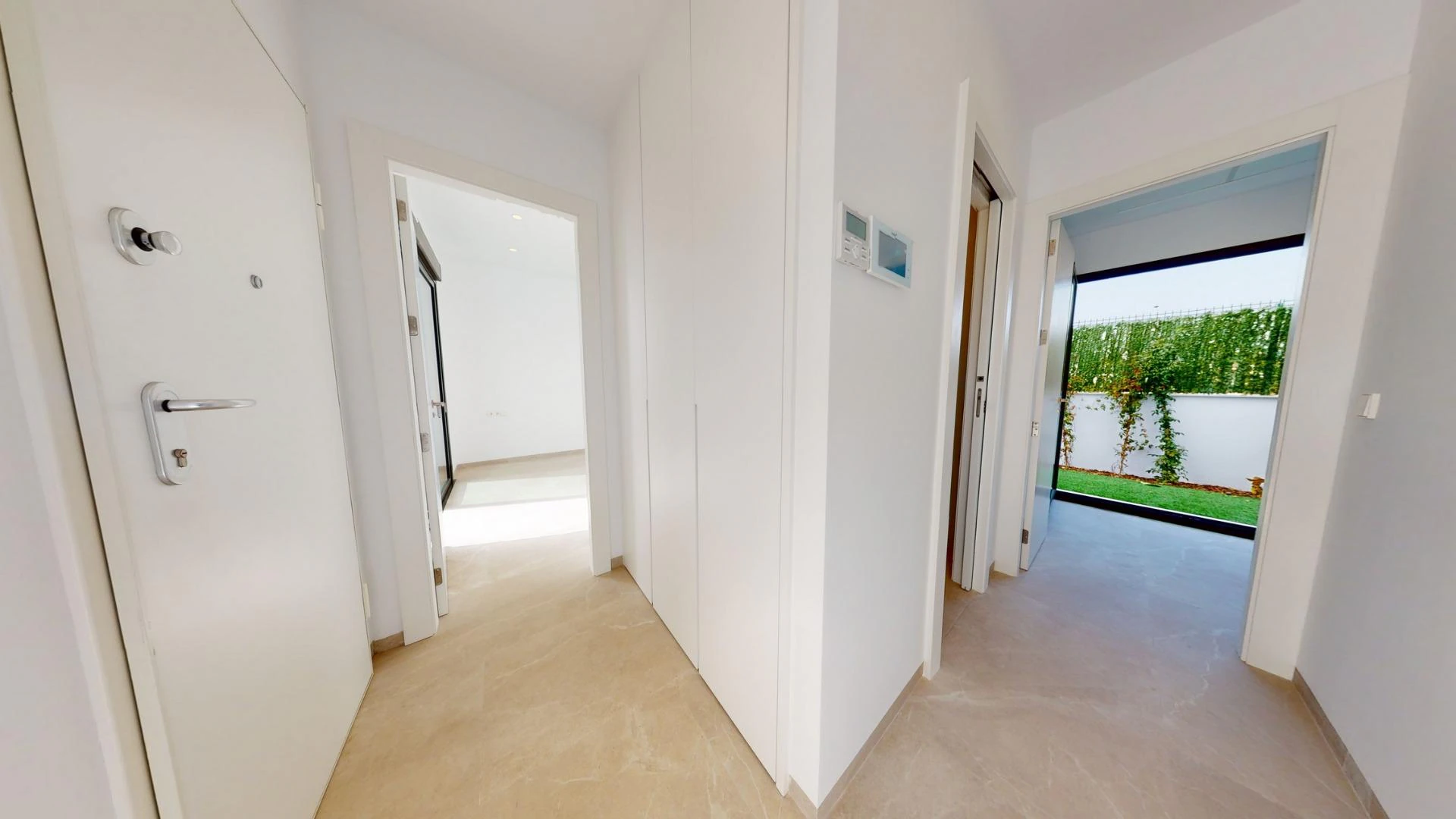Villa for sale in Los Alcazares