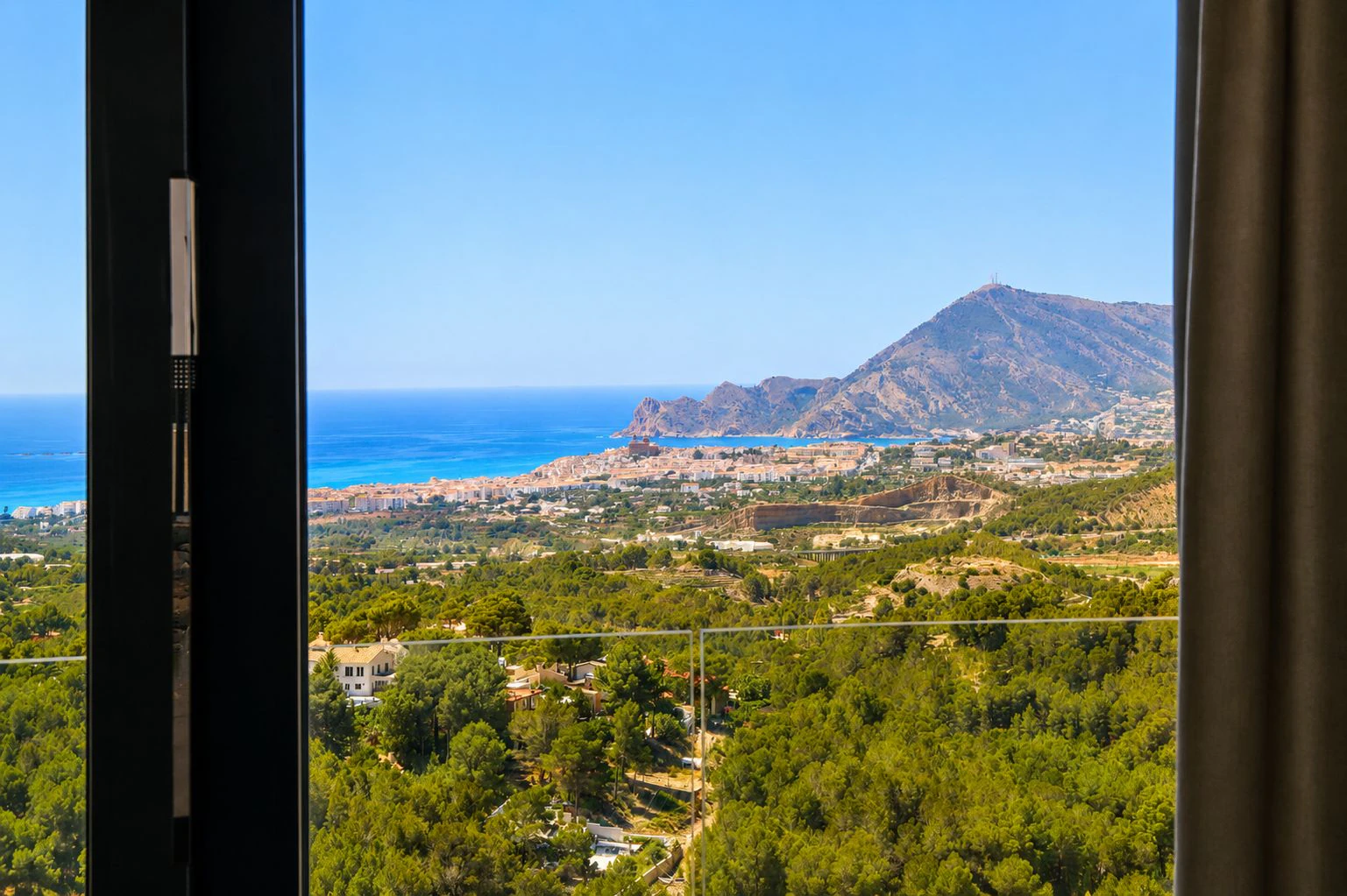 Uitzonderlijke luxe villa met indrukwekkend uitzicht op zee in Paradiso – Monterico, Altea