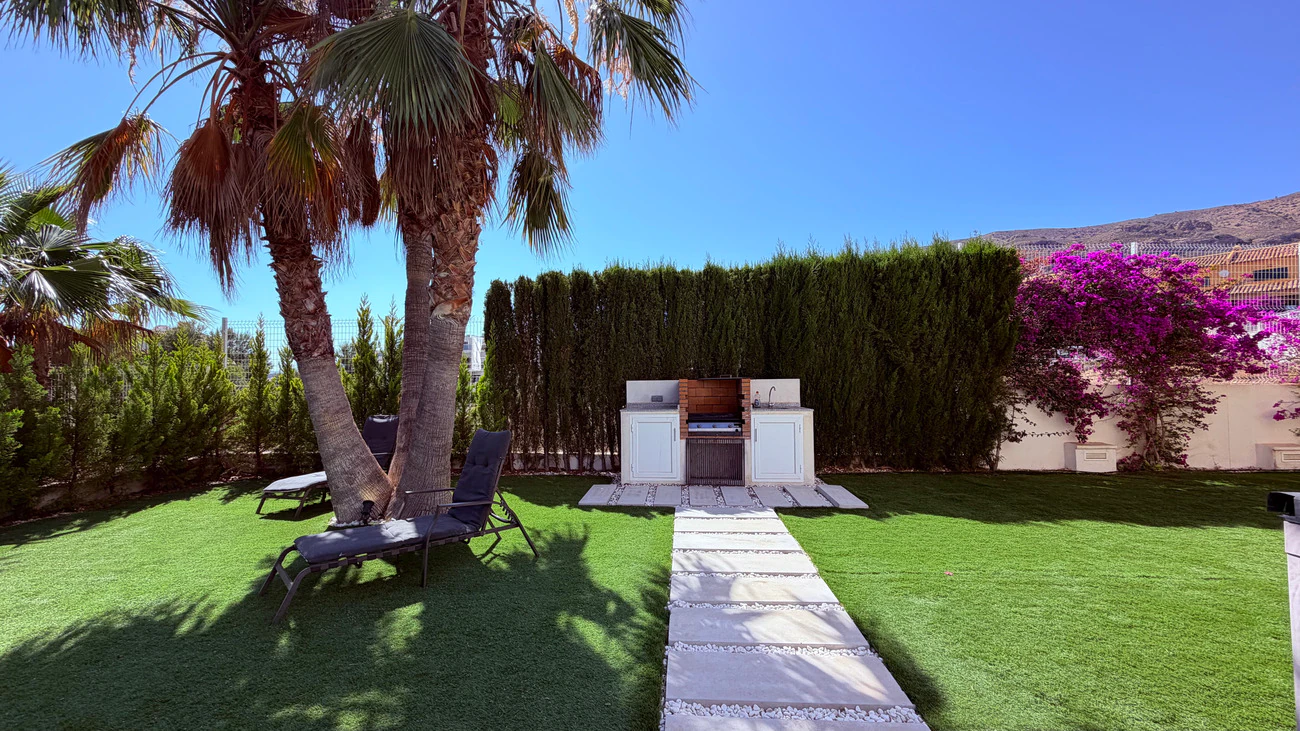 Villa for sale in Finestrat