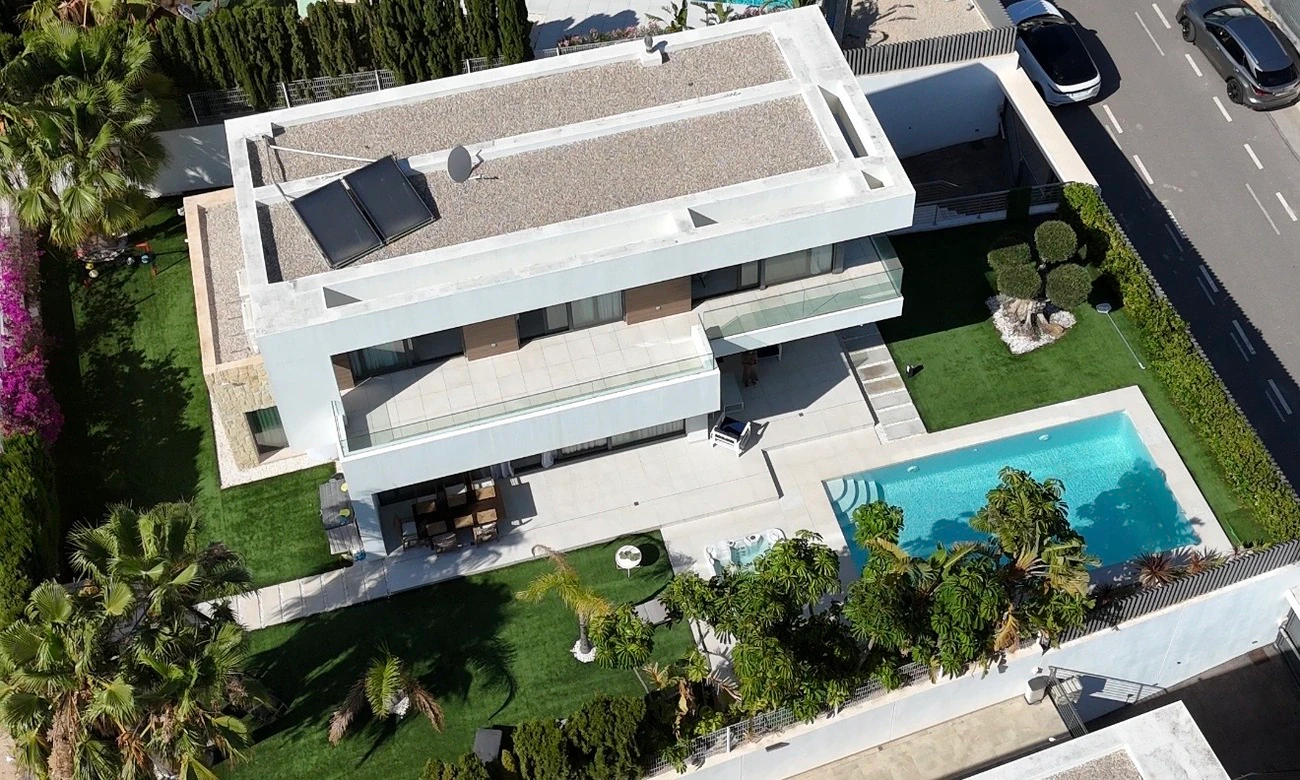 Villa for sale in Finestrat