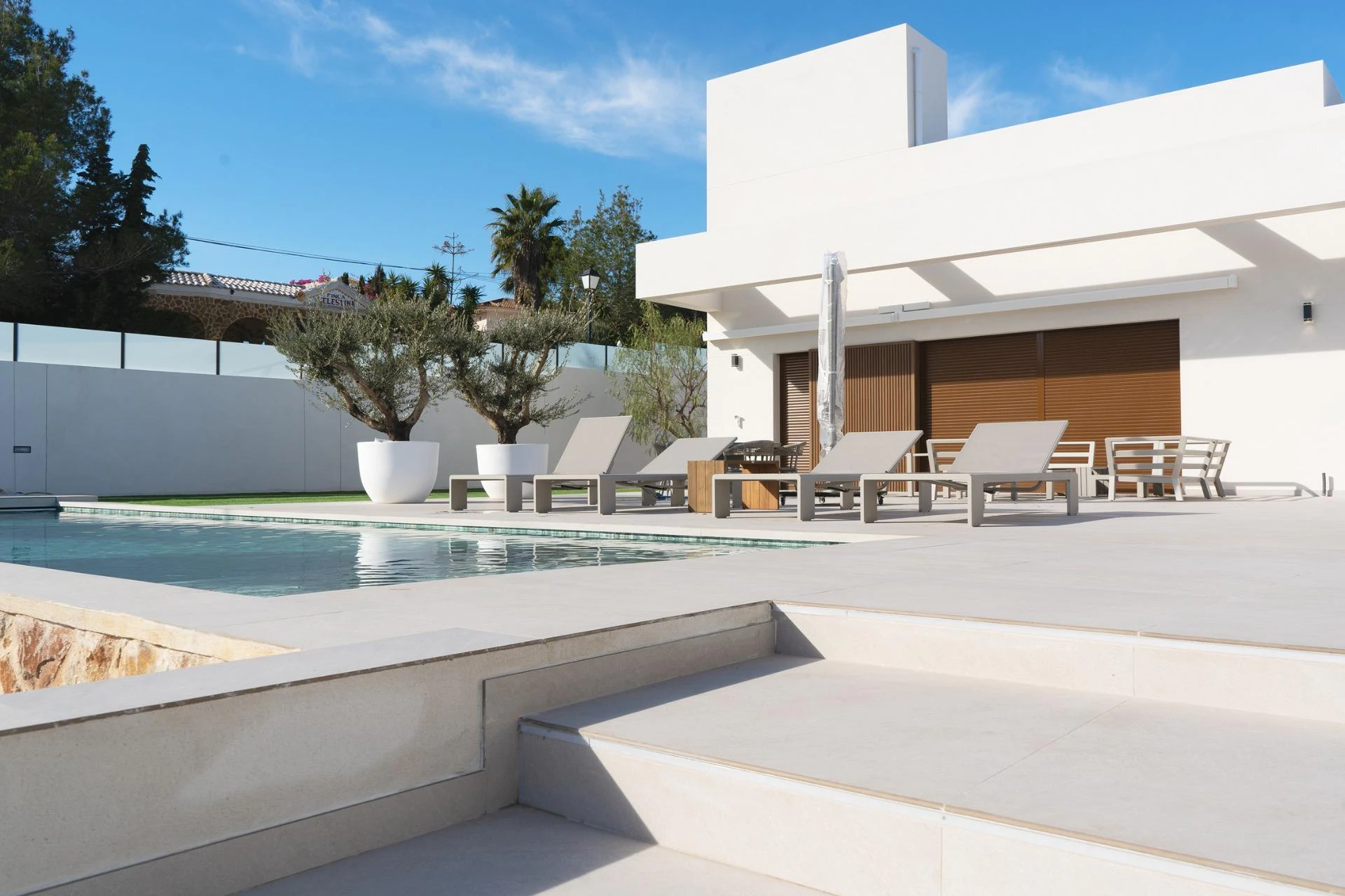 Villa for sale in Benejúzar
