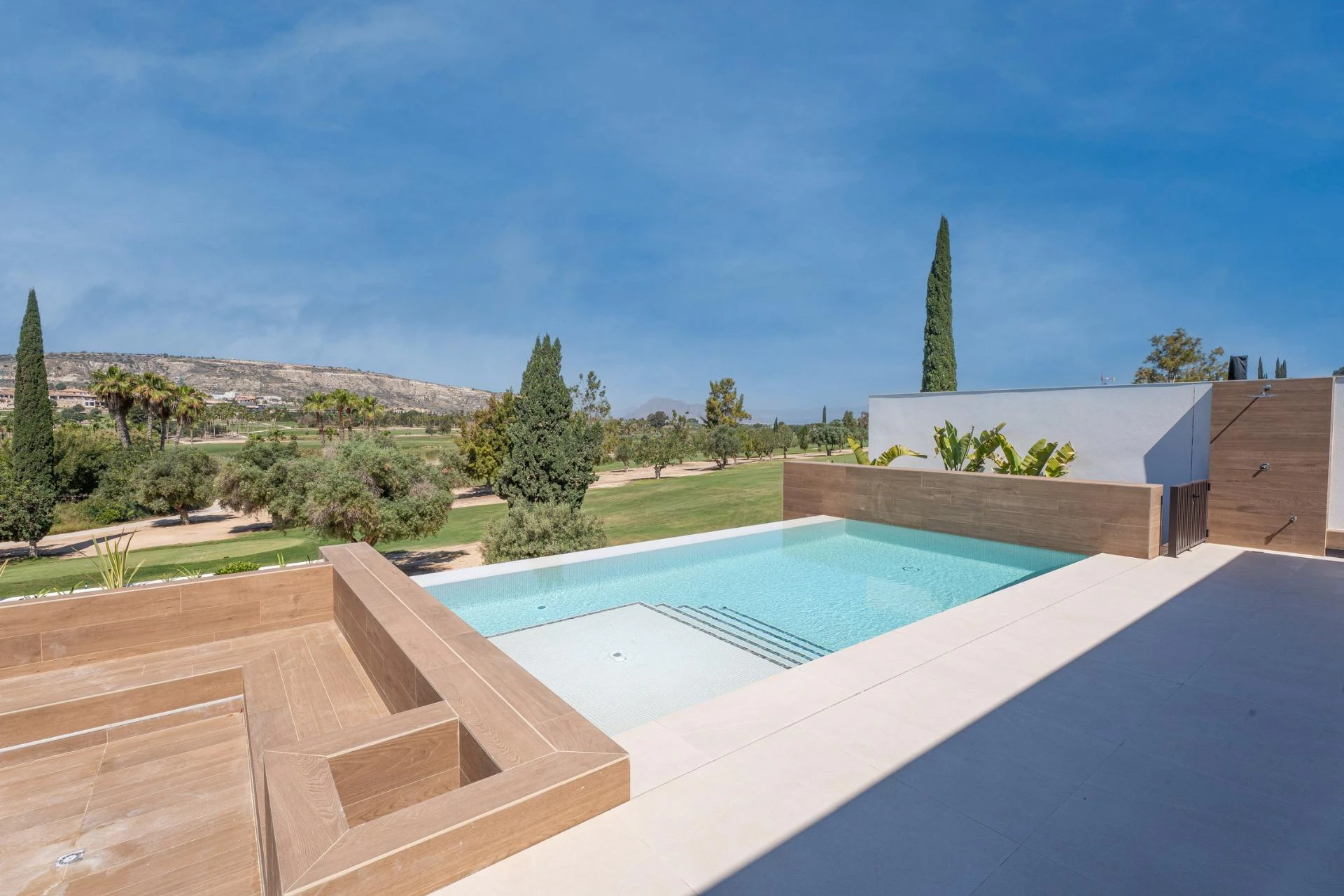 Villa for sale in Algorfa