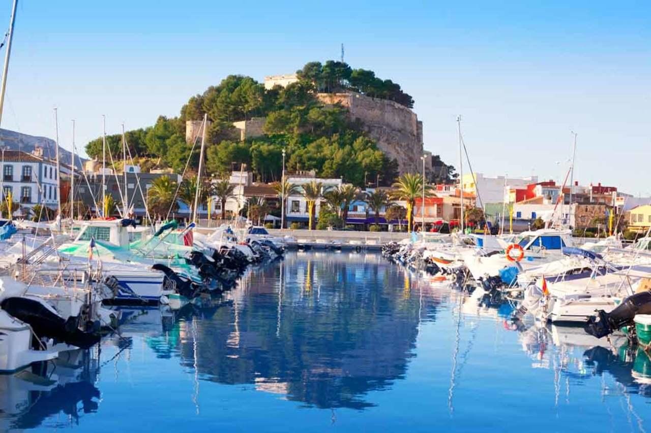 Townhouse in Sale in Denia
