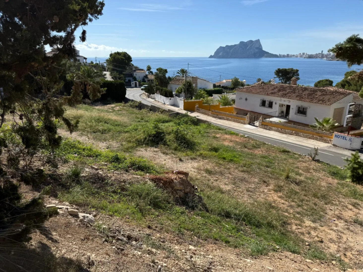 BV-92334 - Spacious plot with sea views for sale in Benissa