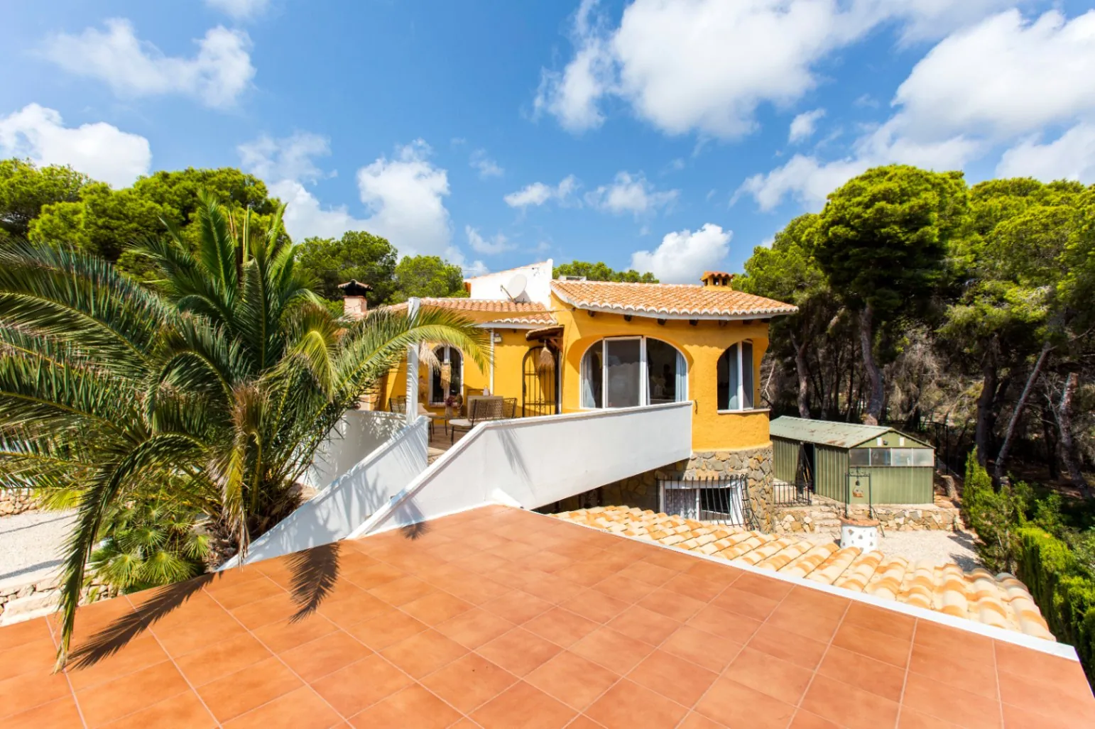 Interessante Villa auf großem Grundstück in Benissa Küste zum Verkauf