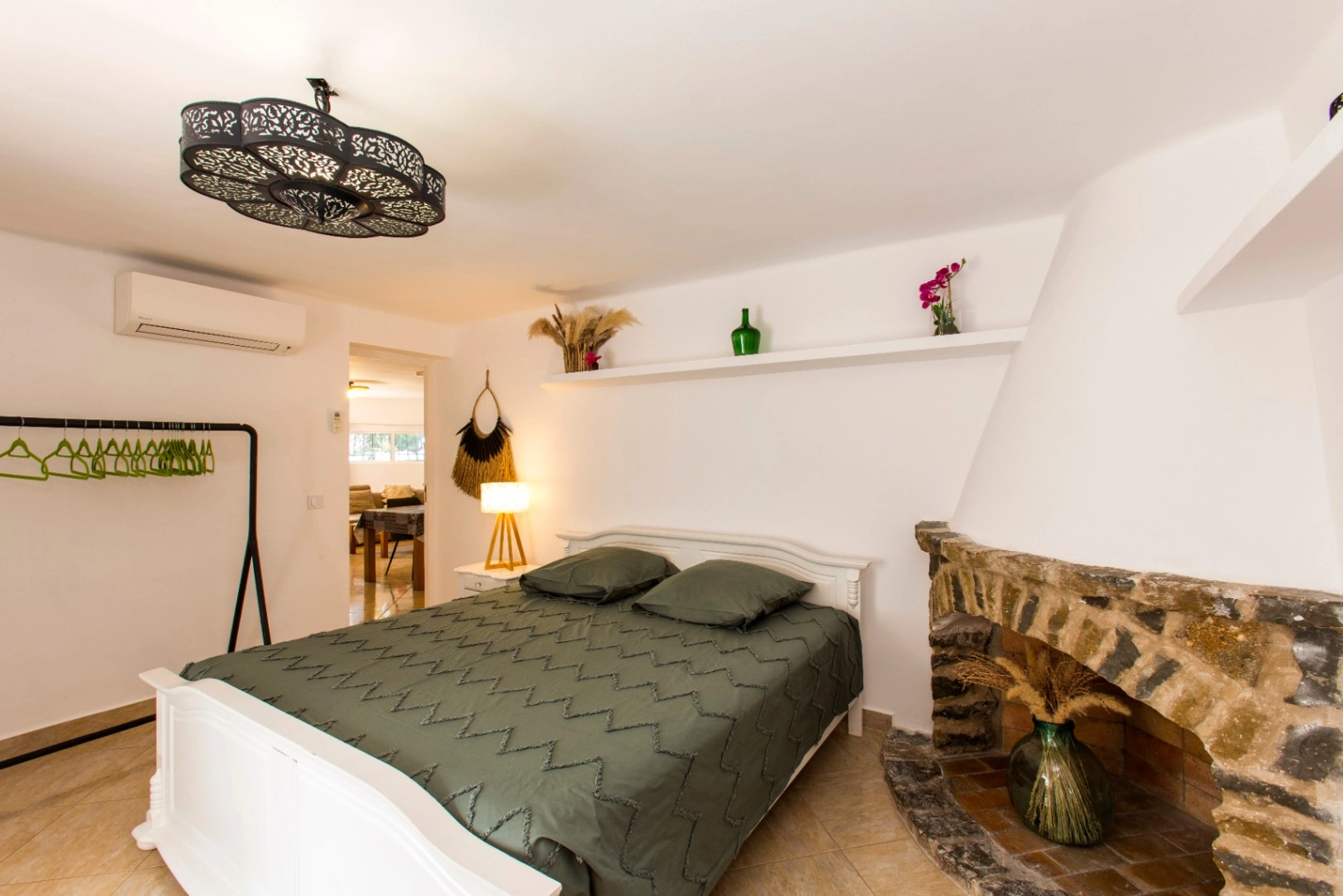 Interessante Villa auf großem Grundstück in Benissa Küste zum Verkauf