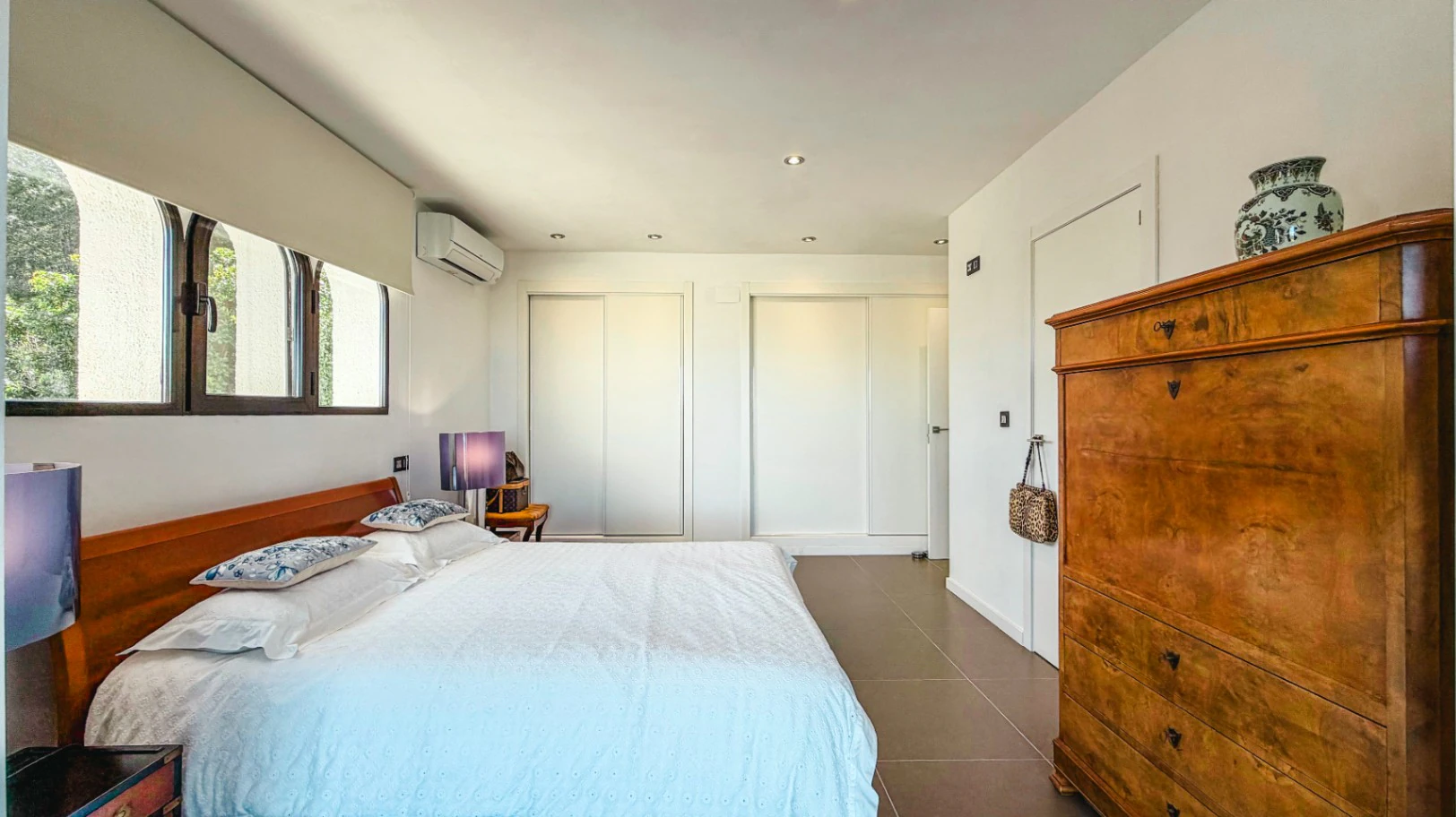Elegant villa with panoramic sea views for sale in la Sella Golf Resort, Costa Blanca