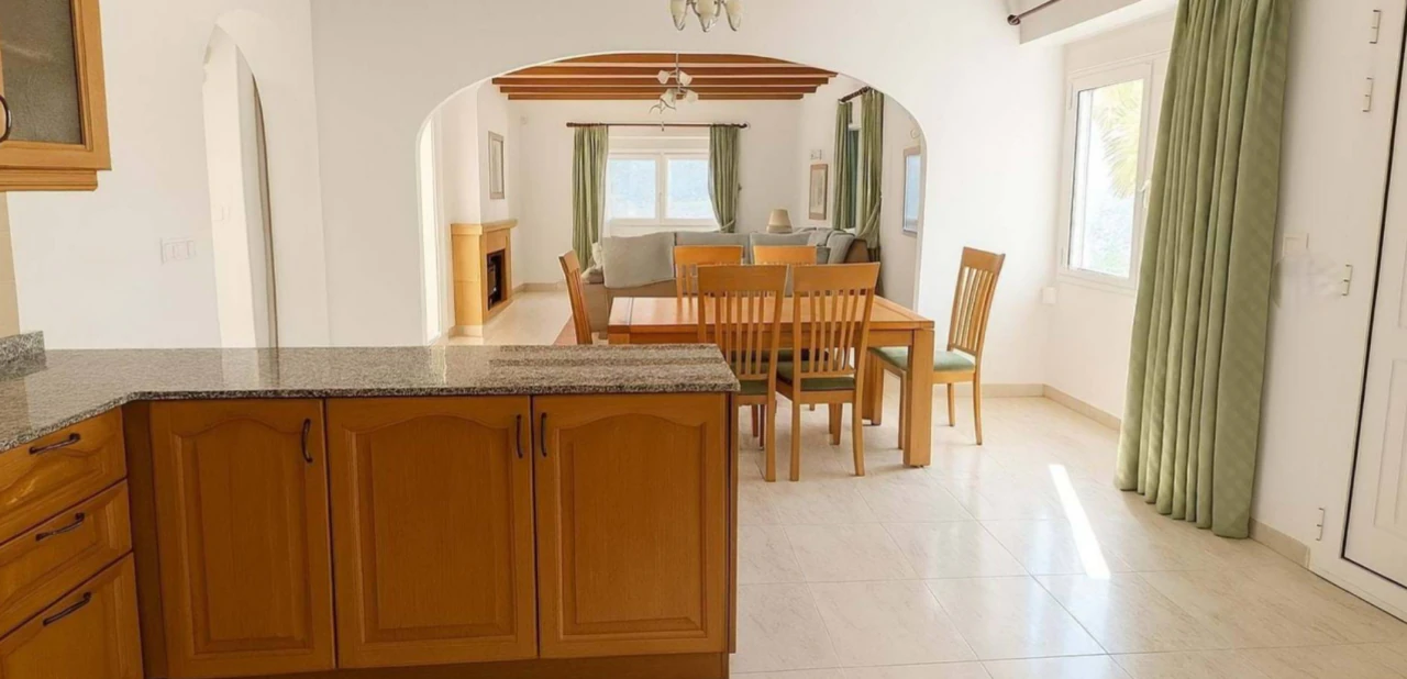 Attractive villa with sea and mountain views in the Sella Golf Resort, Pedreguer, Costa Blanca.