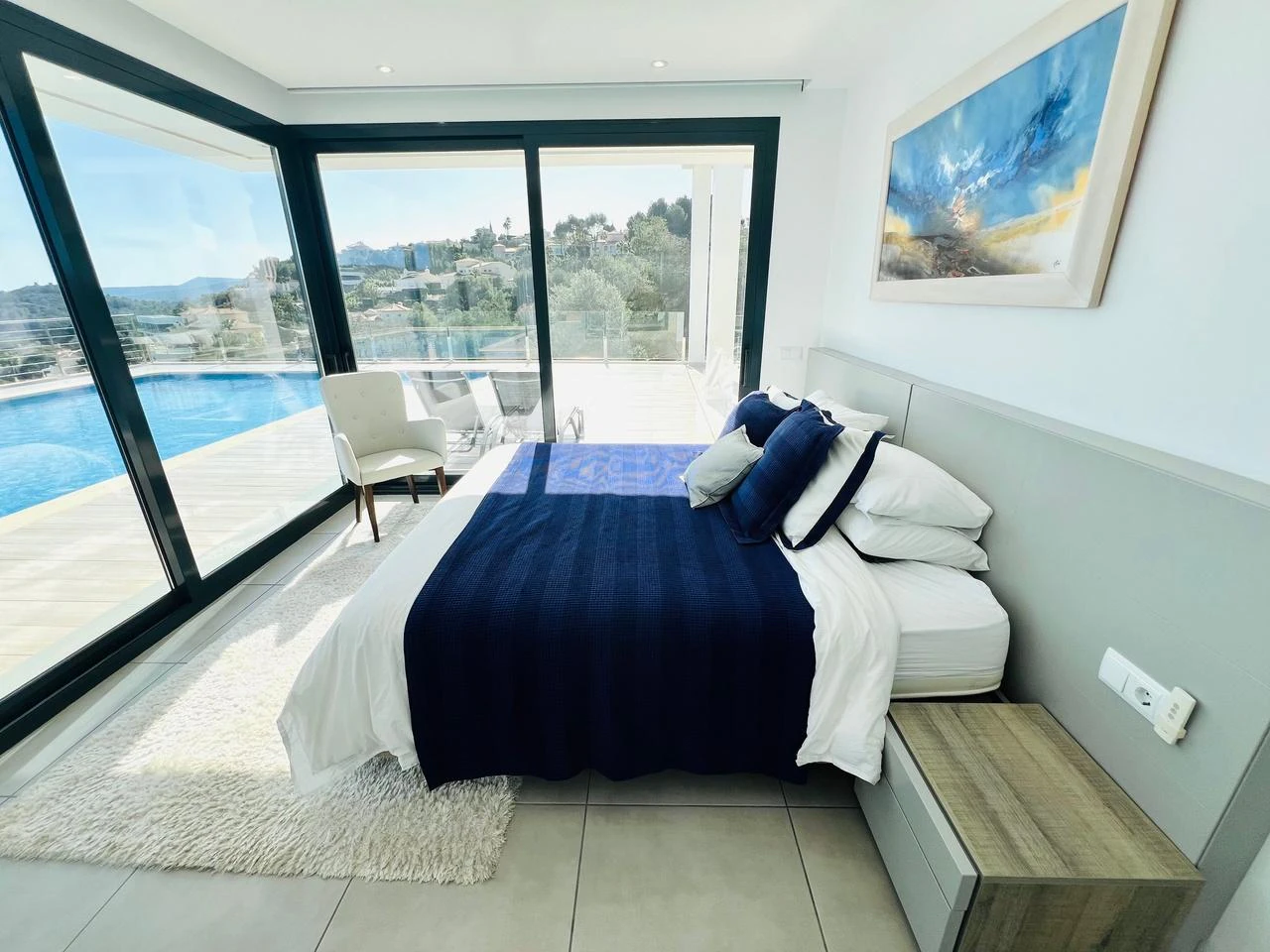 Amplia villa contemporánea con vistas al mar y a la montaña en venta en La Sella Golf Resort, Pedreguer, Costa Blanca.