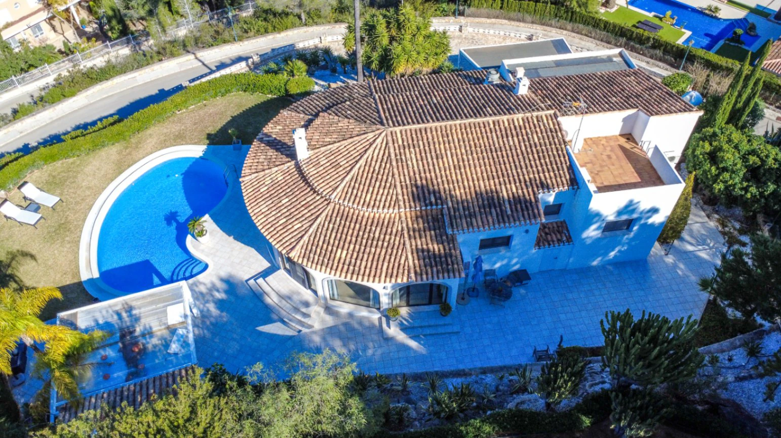 Elegant villa with panoramic sea views for sale in la Sella Golf Resort, Costa Blanca