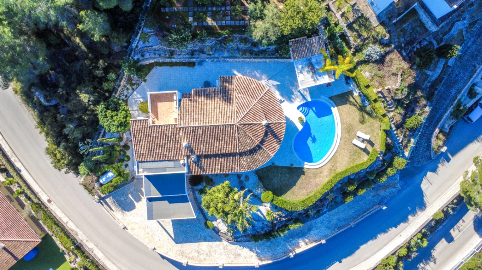 Elegant villa with panoramic sea views for sale in la Sella Golf Resort, Costa Blanca