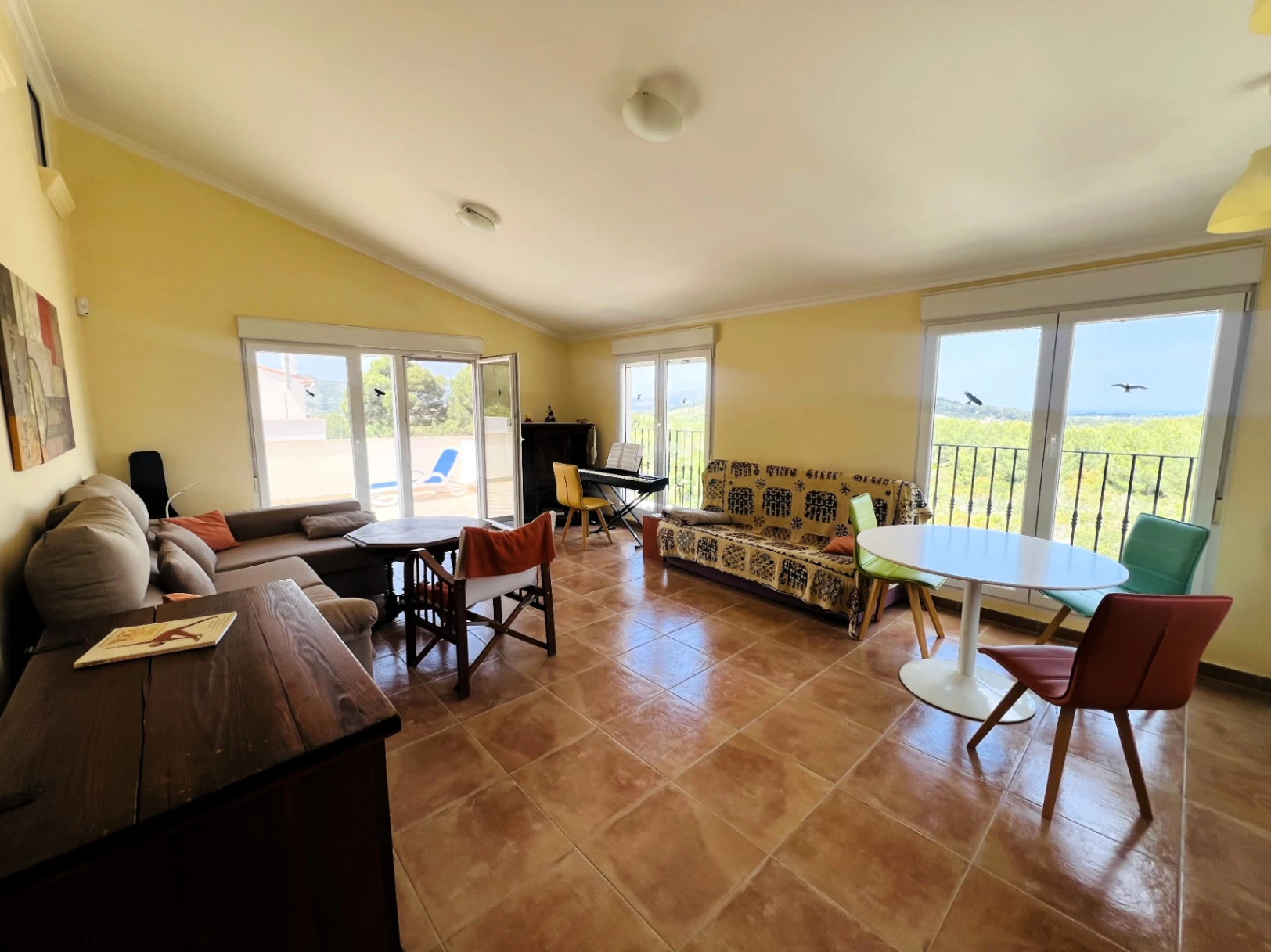 Geräumige Villa auf einzigartigem Grundstück mit Panoramablick, umgeben von einem Naturpark in Jesus Pobre, Denia, Costa Blanca.