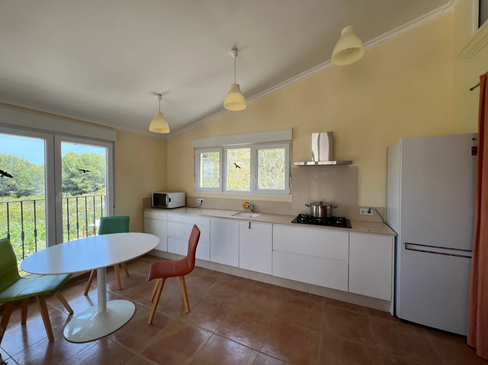 Geräumige Villa auf einzigartigem Grundstück mit Panoramablick, umgeben von einem Naturpark in Jesus Pobre, Denia, Costa Blanca.
